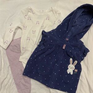 Carter’s baby clothes